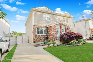 1030 Rensselaer Ave, Staten Island, NY 10309