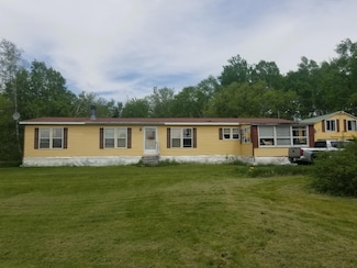 24 Fowler Ln, Houlton, ME 04730