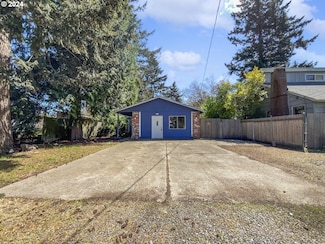 124 NE 108th Ave, Portland, OR 97220