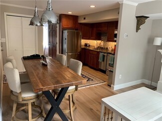 110 Swinburne Row, Newport, RI 02840