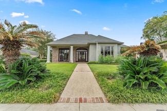11142 S Lakeside Oaks Ave, Baton Rouge, LA 70810