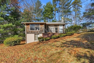 19 Puritan Way, Duxbury, MA 02332
