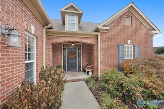 2901 Merwin Dr SE, Owens Cross Roads, AL 35763