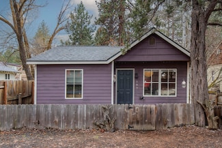 187 W Jefferson Ave, Sisters, OR 97759