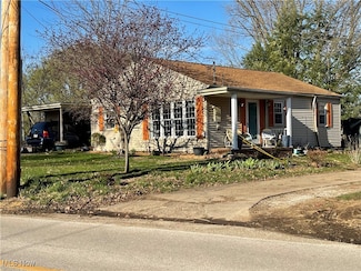 872 Cedar Grove Rd, Parkersburg, WV 26104