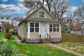 6331 Binney St, Omaha, NE 68104