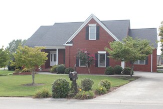1107 Catamaran Ct, Alcoa, TN 37701