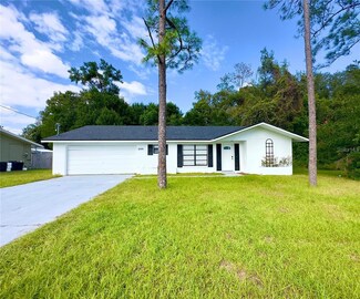 21111 SW Honeysuckle St, Dunnellon, FL 34431