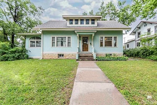 325 W Chestnut St, Junction City, KS 66441