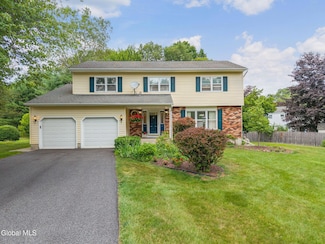 228 Vincenza Ln, Schenectady, NY 12303