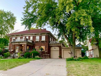306 W Harrison St, Jefferson, IA 50129