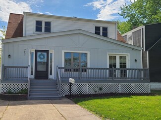 17653 Wentworth Ave, Lansing, IL 60438