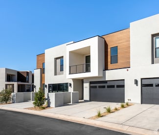 1362 N Sonrisa St, Washington, UT 84780