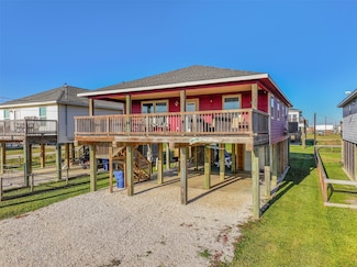414 Thunder Rd, Surfside Beach, TX 77541