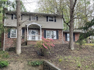 1505 Longridge Rd, Charleston, WV 25314