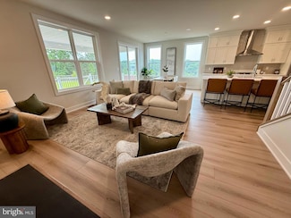 406 Emmett Ct, Royersford, PA 19468