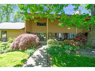 4945 SW Chestnut Place Unit 7, Beaverton, OR 97005