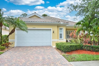 8699 SW Cruden Bay Ct, Stuart, FL 34997
