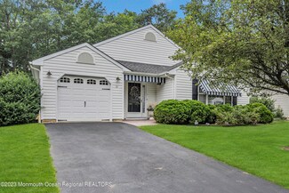 57 Sleepy Hollow Dr, Brick, NJ 08724