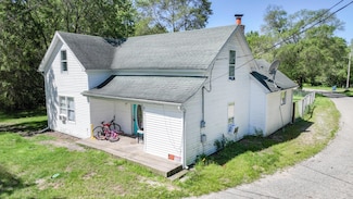 912 Beech St, North Judson, IN 46366