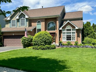 780 Bayberry Dr, Cary, IL 60013