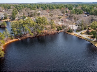 59 Wood Cove Dr, Coventry, RI 02816