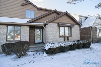 1305 Applegate St Unit 16, Waterville, OH 43566