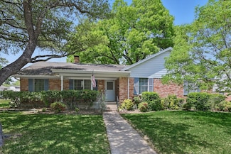 613 Carroll Dr, Garland, TX 75041