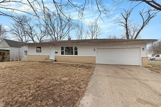 1207 N 8th St, Niles, MI 49120