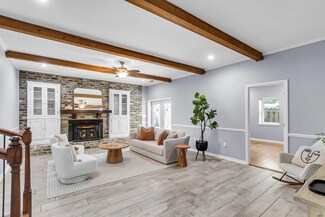 1723 River Front Dr, Charleston, SC 29407