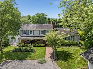 59 Brunswick Ave, Lebanon, NJ 08833