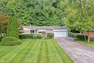 6329 Wood Knoll Ln, Indianapolis, IN 46260