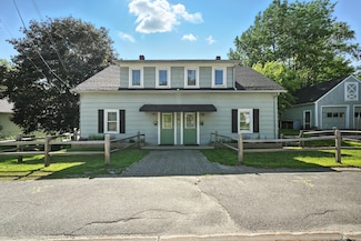 133 Riverside Dr, Augusta, ME 04330
