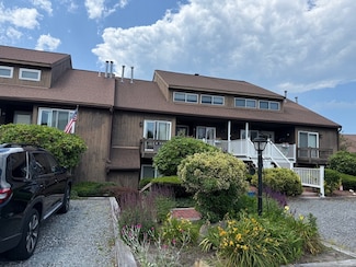 24 Ships View Terrace, Bourne, MA 02532