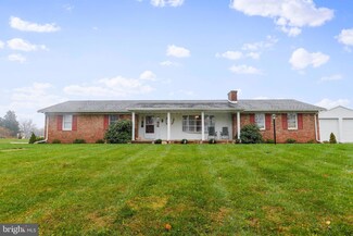 180 Muse St Unit 181, Falling Waters, WV 25419