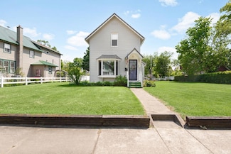 913 Cedar St, Elkhart, IN 46514