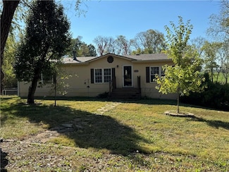 31901 E Sun Down Valley Rd, Buckner, MO 64016