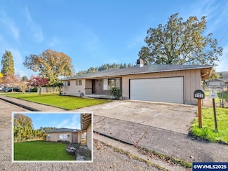 951 St, Sweet Home, OR 97386