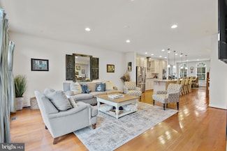 558 Deep Creek View, Annapolis, MD 21409