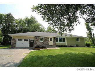 126 Betteridge Rd, Churchville, NY 14428