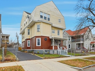 50-52 Maynard St, Springfield, MA 01109