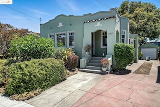 2852 60th Ave, Oakland, CA 94605