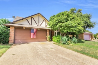 3909 Wendover Dr, Fort Worth, TX 76133