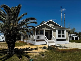 227 Bay St, Port St. Joe, FL 32456