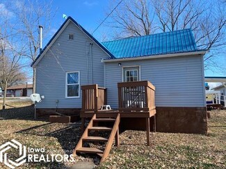 302 N Liberty, Cincinnati, IA 52549