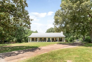 11525 Lott Rd, Chunchula, AL 36521
