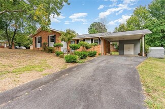 2325 Blecker Dr, Winston Salem, NC 27107