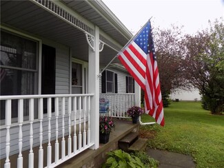 7235 Chili Riga Center Rd, Churchville, NY 14428