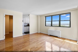 1225 Kennedy Blvd Unit 7C, Bayonne, NJ 07002