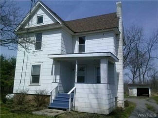 11751 Million Dollar Hwy, Medina, NY 14103